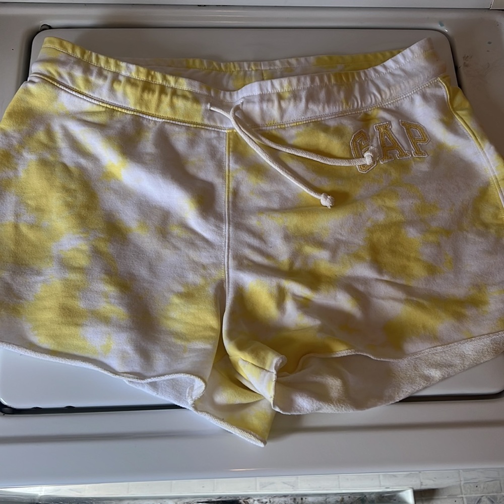 Gap tie-dye shorts, 2 pairs, size large - Picture 5 of 9